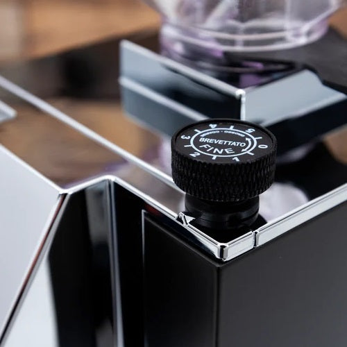 eureka mignon silenzio black adjustor view